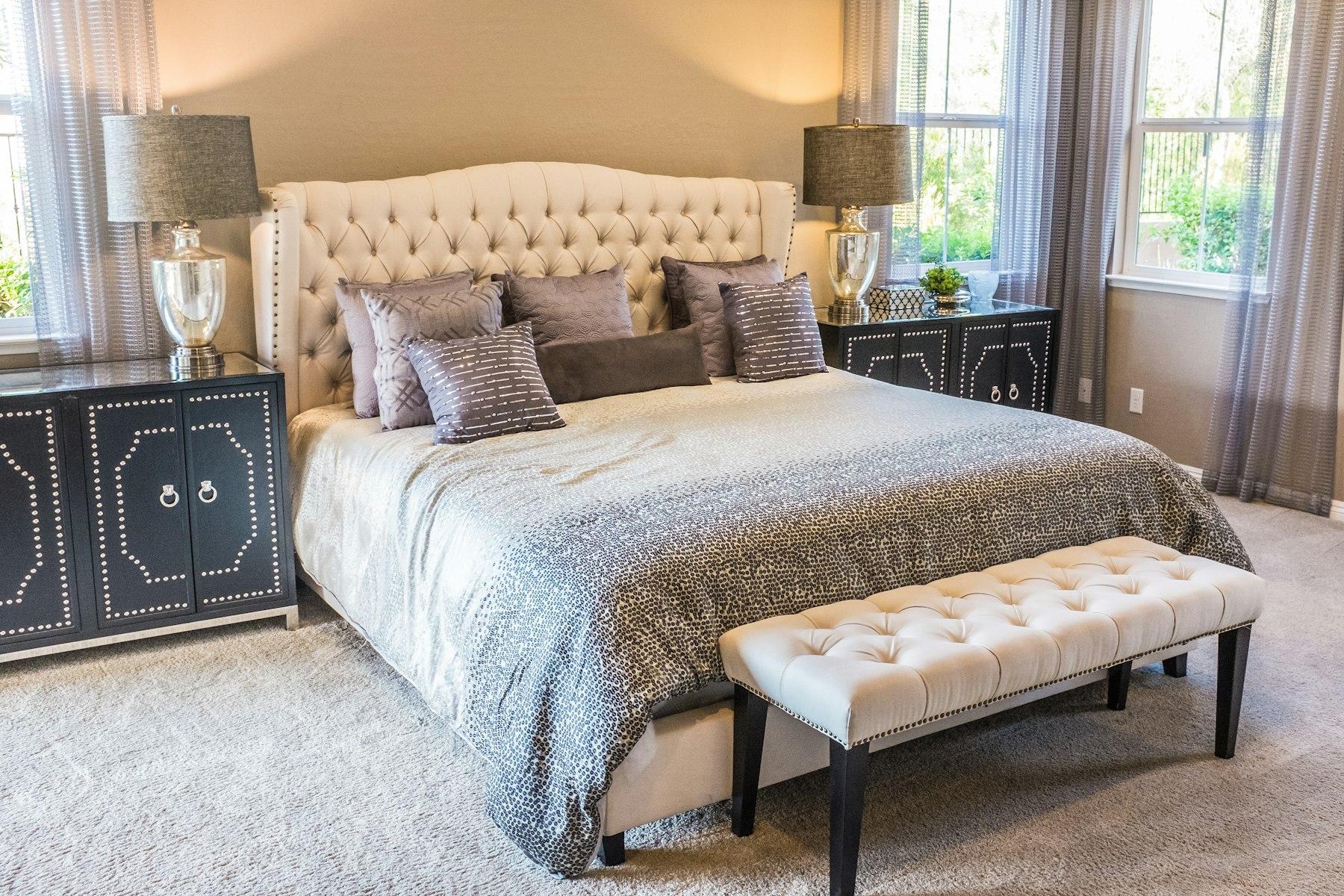 Friends suite illustrative interior